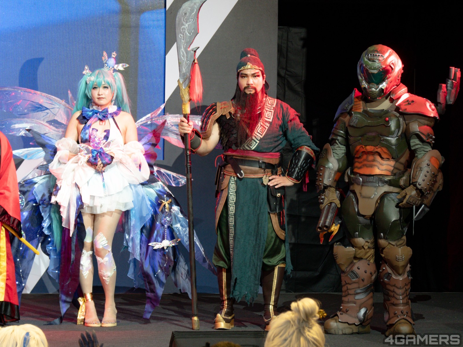 241117-cosplay--82