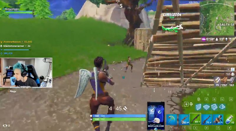 Ninja眼尖發現 Fortnite 新造型 綠色幸運草士官 讓角色變小了 4gamers