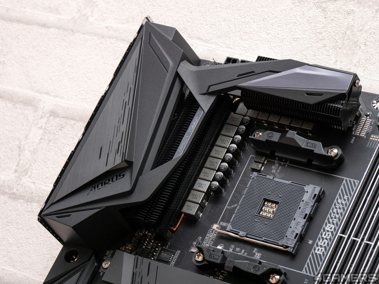 aorus-b550-07