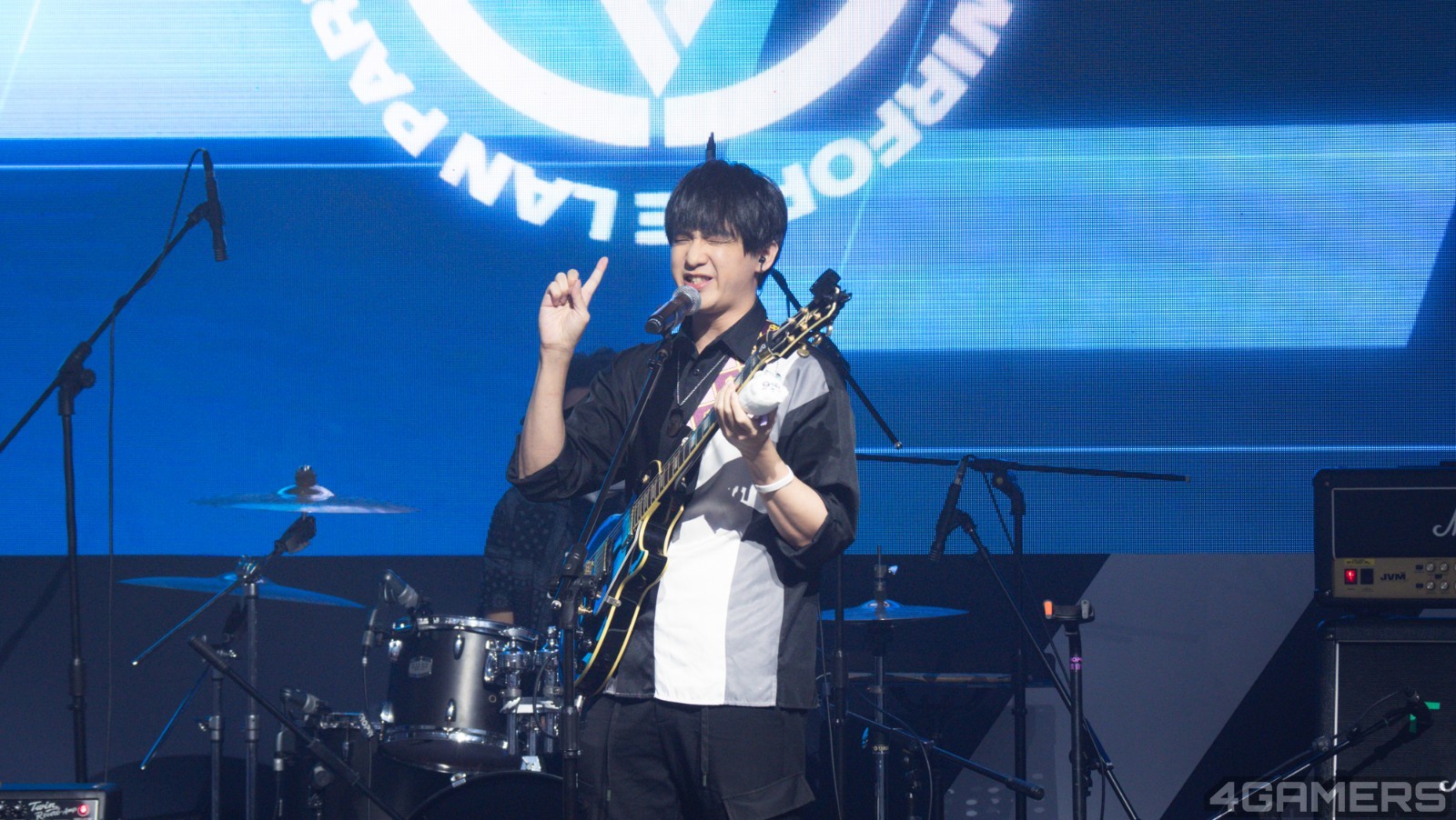 241115-band-10