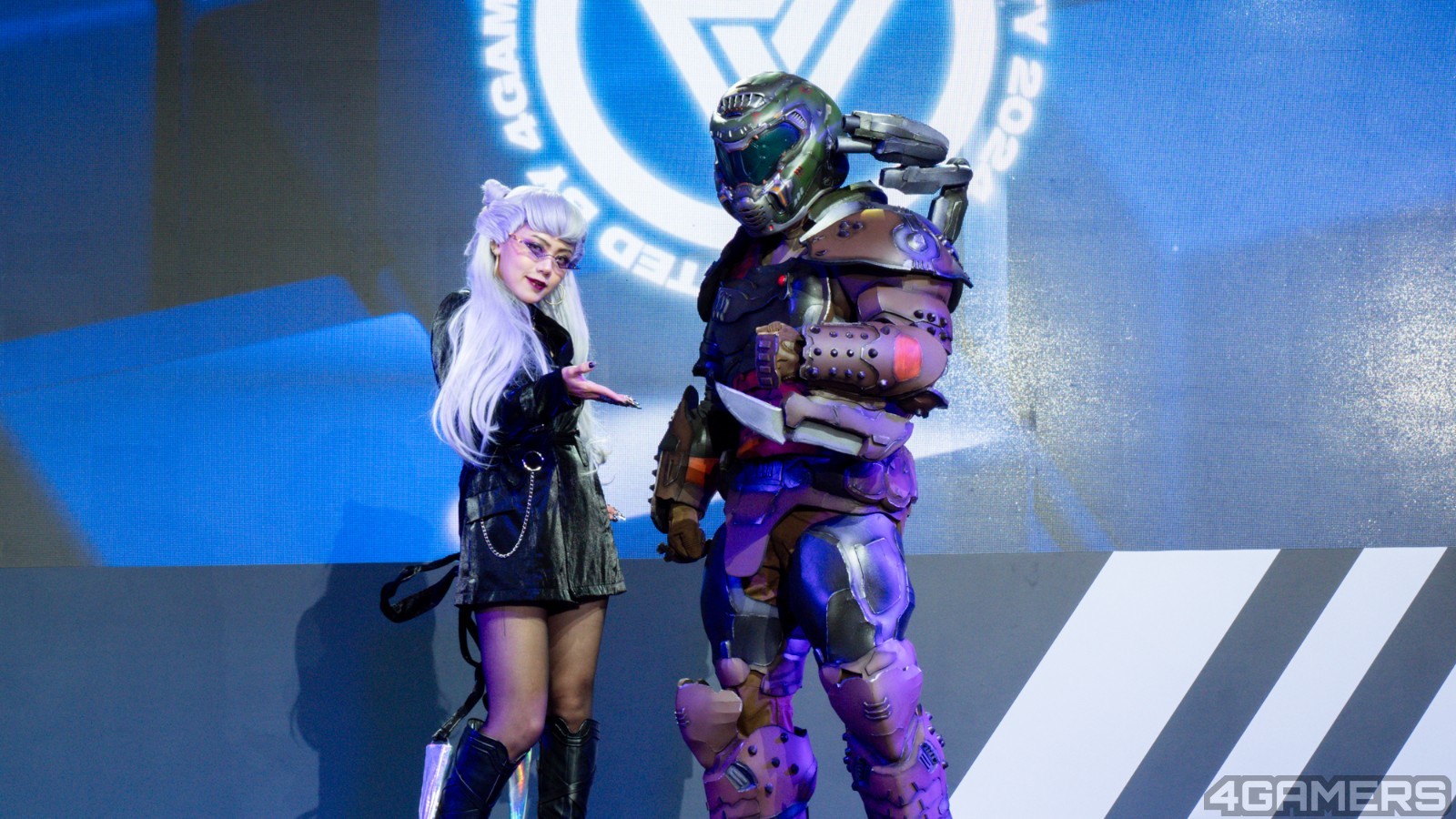 241117-cosplay--06