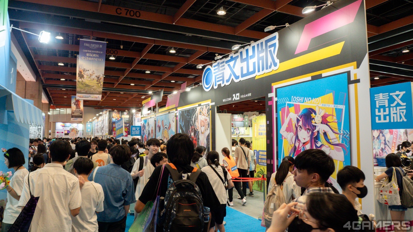 250724-comic-booth-11