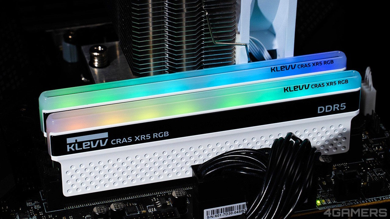 KLEVV-CRAS XR5 RGB-18