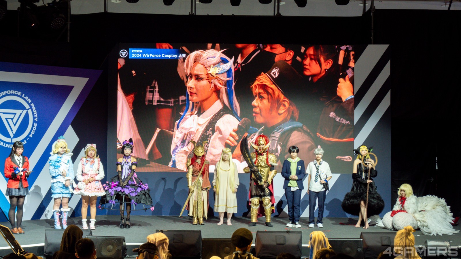 241117-cosplay--17