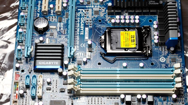 Gigabyte_GA-H67MA-UD2H-B3_20110417