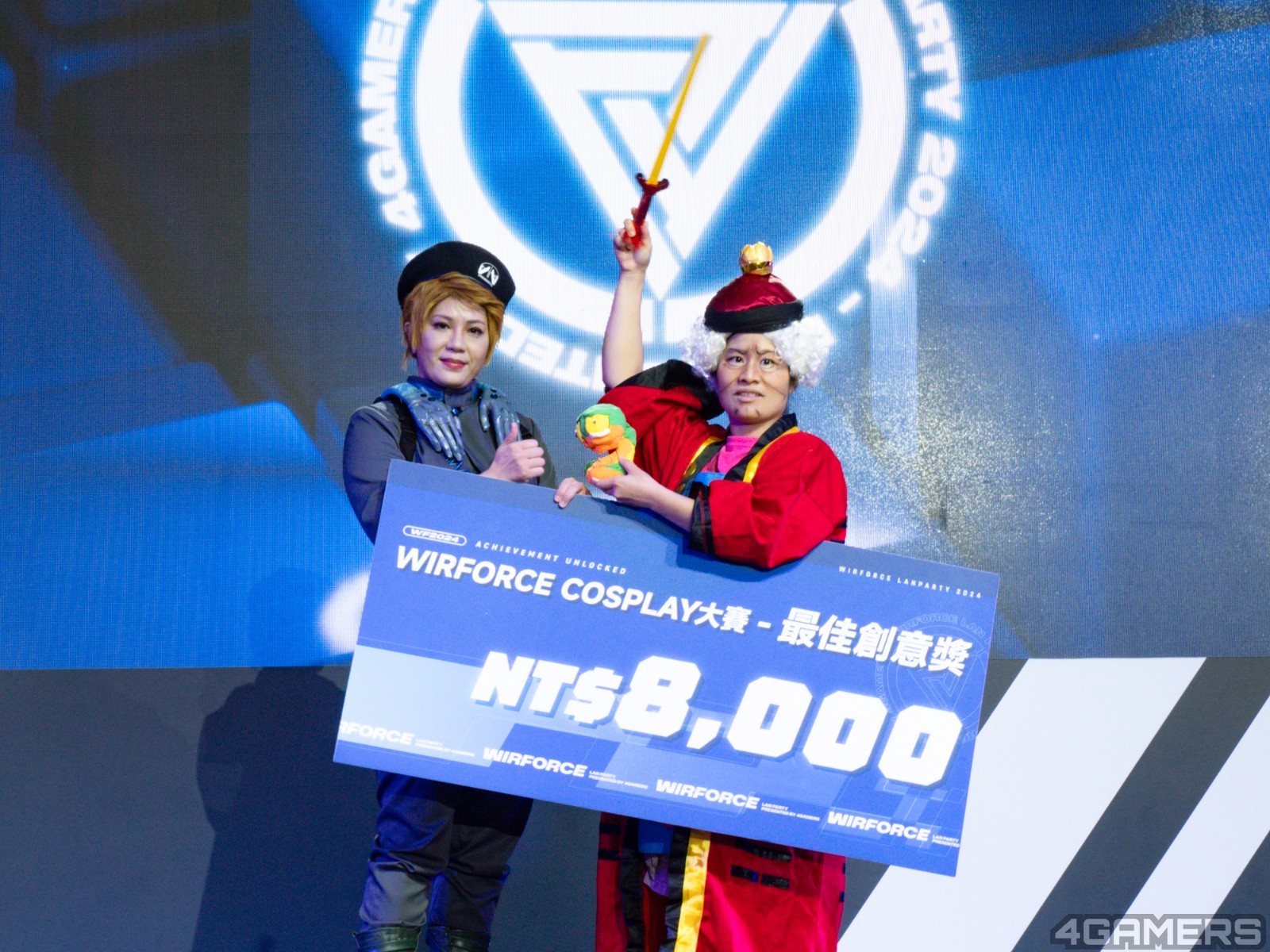 241117-cosplay--10
